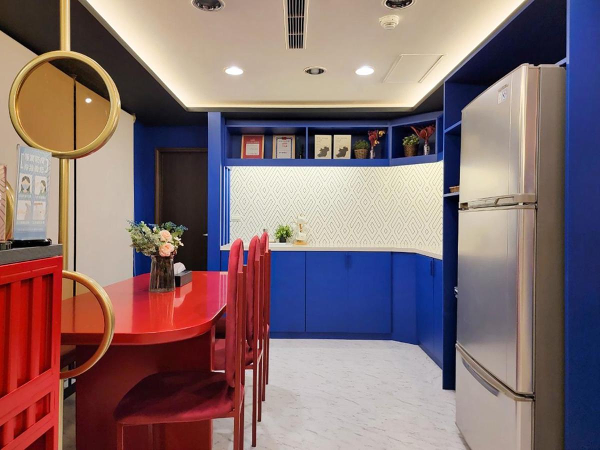 Talmud Hotel Gongyuan Taichung Extérieur photo